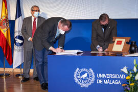 Toma de posesión de Antonio Jesús Nebro Urbaneja como nuevo catedrático del Área de Lenguajes y Sistemas Informáticos de la Universidad de Málaga. Paraninfo. Diciembre de 2021