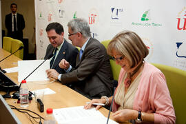 Firma de los rectores del Campus de la Excelencia de la Universidad de Málaga. Rectorado. Mayo de 2010