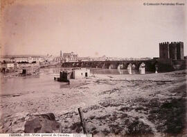 Córdoba, la ciudad desde la orilla izquierda del río Guadalquivir con el Puente romano. Jean Laurent