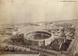 Málaga, Plaza de Toros vista desde el castillo. J. Laurent.