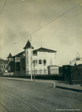 Málaga, Villa Onieva y Villa Santa Ana, en la Caleta, en 1912. Autor desconocido.