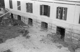 Sanatorio 18 de julio embarrado tras las inundaciones del 29 de octubre de 1955. Málaga, España.