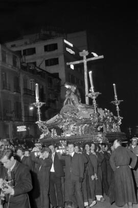 Semana Santa de Málaga. Nuestra Señora de la Piedad. Viernes Santo. Marzo de 1972. España.