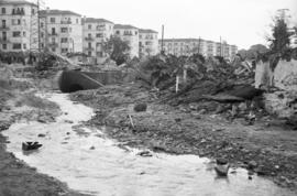 Viviendas derribadas en el Arroyo del Cuarto. 1958-12. Inundaciones del 4 de diciembre de 1958. M...