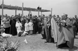 Acto de colocación de la primera piedra del Instituto Docente Santa María de la Victoria por el N...