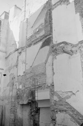 Edificio en obras. Plaza María Guerrero. Octubre de 1963. Málaga, España.