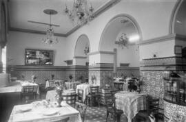 Restaurante típico andaluz. Enero de 1954. Málaga. España.