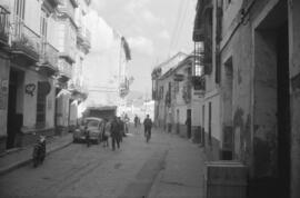 Calle, barrio de El Perchel. 1965, enero. Málaga, España