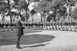 El secretario general del Frente de Juventudes en el campamento Vigil de Quiñones, Marbella. Febr...