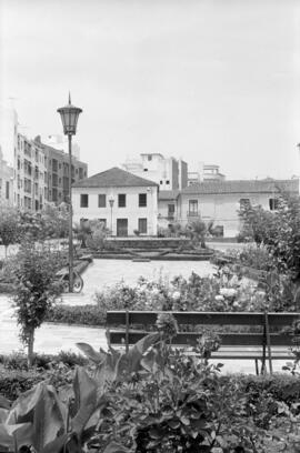 Llano de la Trinidad, barrio de El Perchel. Agosto de 1961. Málaga, España.