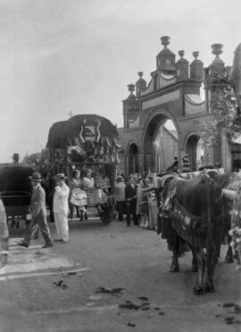 Romería de Zamarrilla a la Colonia de Santa Inés. Hacia 1930. Málaga, España.