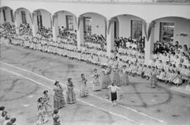 Colegio de Gamarra. Fiesta en honor de la reverenda Madre Provincial. Marzo de 1954. Málaga. España.