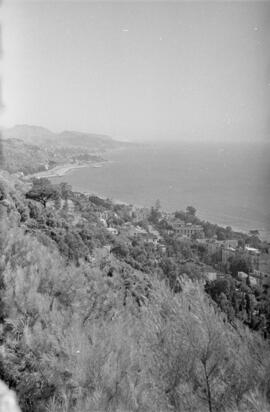 Vista de la ciudad desde el Castillo de Gibralfaro. Octubre de 1954. Málaga. España.