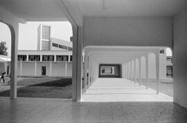 Escuela de Comercio e instituto de bachillerato Nuestra Señora de la Victoria. Abril de 1961. Mál...