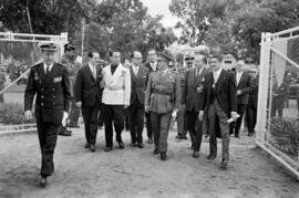 Visita oficial de Franco a Málaga. 27 y 28 de abril de 1961. Escuela de Comercio e Instituto Nues...