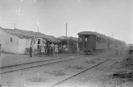 Playas de San Andrés. Paso del tren. Octubre de 1954. Málaga, España.