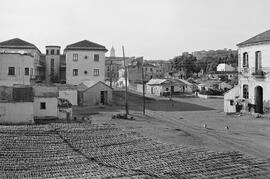 Calle Vélez Málaga. Barrio de la Malagueta. Merendero Antonio Martín. Octubre de 1954. Málaga, España.