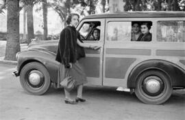 Automóviles montados en la factoría Taillefer. Parque de Málaga. Agosto de 1952. España