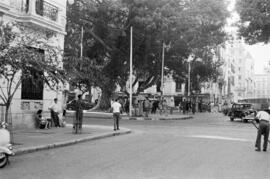 Alameda Principal. Cruce con calle Córdoba y Puerta del Mar. Agosto de 1959. Málaga, España.