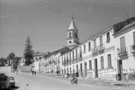 Calle Calzada de la Trinidad. Barrio de la Trinidad. Iglesia de la Trinidad. Agosto de 1961. Málaga, España.