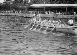 Regatas en el Puerto. Fiestas de invierno. Hacia 1928. Málaga, España