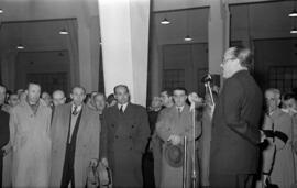 Visita a la Escuela de Formación Profesional Francisco Franco de  José Solís Ruiz, ministro-secre...