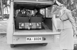 Automóviles montados en la factoría Taillefer. Parque de Málaga. Agosto de 1952. España