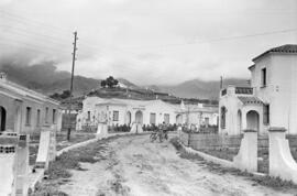 Viviendas. Marzo de 1954. Marbella, Málaga. España.