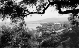 Barrio de la Malagueta. Baños de Apolo. Farola. Hotel Miramar. Palacio de la Tinta. Comandancia Militar de Marina. Puerto. Málaga (España)