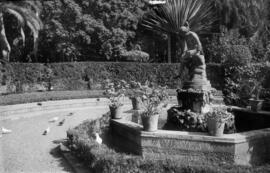 Parque. Franja exterior. Glorieta y fuente de la Ninfa de la Caracola. Málaga (España)