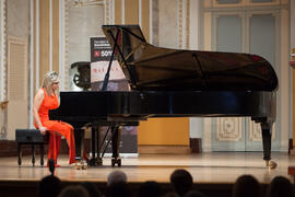 Concierto de Paula Coronas en homenaje a la Facultad de Económicas. Teatro María Cristina. Mayo de 2015
