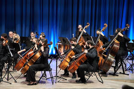 Chelistas. Concierto de Bandas Sonoras de la 31 edición de Fancine de la Universidad de Málaga. Auditorio de la Escuela Técnica de Ingeniería de Telecomunicaciones e Informática. Noviembre de 2021