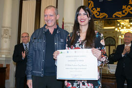 Entrega del premio al Mejor Trabajo Fin de Grado a Nélida Victoria Díaz Romero. II Premios de Investigación de la Cátedra de Estudios Cofrades. Ayuntamiento de Málaga. Marzo de 2018