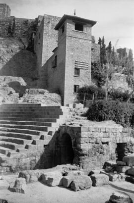 Málaga. Vistas de la ciudad desde la Alcazaba. Abril de 1963