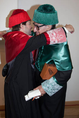 Investidura como Doctor "Honoris Causa" de D. Vicenç Navarro por la Universidad de Málaga. Paraninfo. Diciembre de 2009