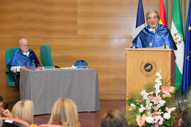 José Ramón Ramos en la investidura como Doctor "Honoris Causa" de Antonio Luque por la Facultad de Ciencias de la Universidad de Málaga. Edificio del Rectorado. Octubre de 2016