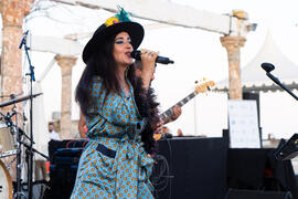 Concierto de Julia Martín. Festival solidario en los Baños del Carmen. Cursos de Verano de la Universidad de Málaga. Málaga. Julio de 2019