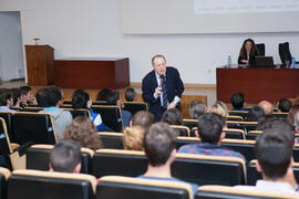 Conferencia de José María Gay de Liébana "La economía y las cuentas del fútbol europeo". Paraninfo. Abril de 2016