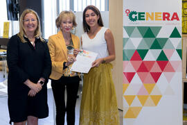 Entrega de diploma. Clausura del programa "Genera". Edificio "The Green Ray". Junio de 2019