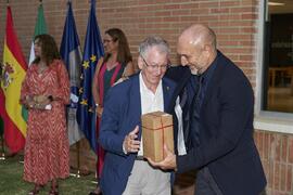 Gumersindo Ruiz y Eugenio Luque. Homenaje al personal jubilado de la Facultad de Ciencias Económicas y Empresariales. Campus de El Ejido. Septiembre de 2022