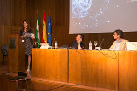 Alicia Carrasco presenta la conferencia "Un enfoque sociológico de la Inteligencia artificial. Impacto en el mercado laboral.  Nuevas profesiones". Curso "La buena Inteligencia Artificial". Cursos de Verano de la Universidad de Málaga. Ronda. Julio de 2018