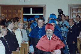 Investidura como Doctor "Honoris Causa" de D. Federico Mayor Zaragoza por la Universidad de Málaga. Paraninfo. Octubre de 1996