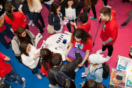 Estand de la Facultad de Ciencias de la Salud. Jornadas de Puertas Abiertas de la Universidad de Málaga. Complejo Polideportivo Universitario. Abril de 2016