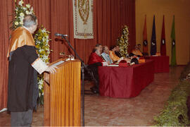 Investidura como Doctor "Honoris Causa" de D. Victorio Valle Sánchez por la Universidad de Málaga. Paraninfo. Enero de 1998