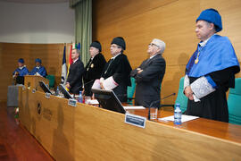 Mesa presidencial en la investidura como Doctor "Honoris Causa" de Antonio Luque por la Facultad de Ciencias de la Universidad de Málaga. Edificio del Rectorado. Octubre de 2016