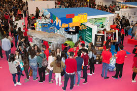 Estand del Centro de Magisterio "María Inmaculada". Jornadas de Puertas Abiertas de la Universidad de Málaga. Complejo Polideportivo Universitario. Abril de 2016