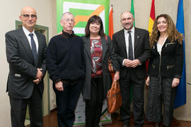 Foto de grupo tras la conferencia de Cristina Narbona. XI Jornadas Andaluzas de Enseñanza de Economía. Facultad de Ciencias Económicas y Empresariales. Febrero de 2018