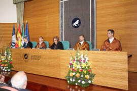 Investidura como Doctor "Honoris Causa" de D. Javier Aracil Santonja por la Escuela Técnica Superior de Ingeniería Industrial de la Universidad de Málaga. Rectorado. Diciembre de 2013
