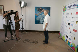 Entrevista a Manuel Delgado Cabeza en photocall. Curso "Un siglo de la Asamblea de Ronda". Cursos de Verano de la Universidad de Málaga. Ronda. Julio de 2018