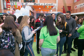 Estand de la facultad de Filosofía y Letras. Jornadas de Puertas Abiertas de la Universidad de Málaga. Complejo Polideportivo Universitario. Abril de 2018